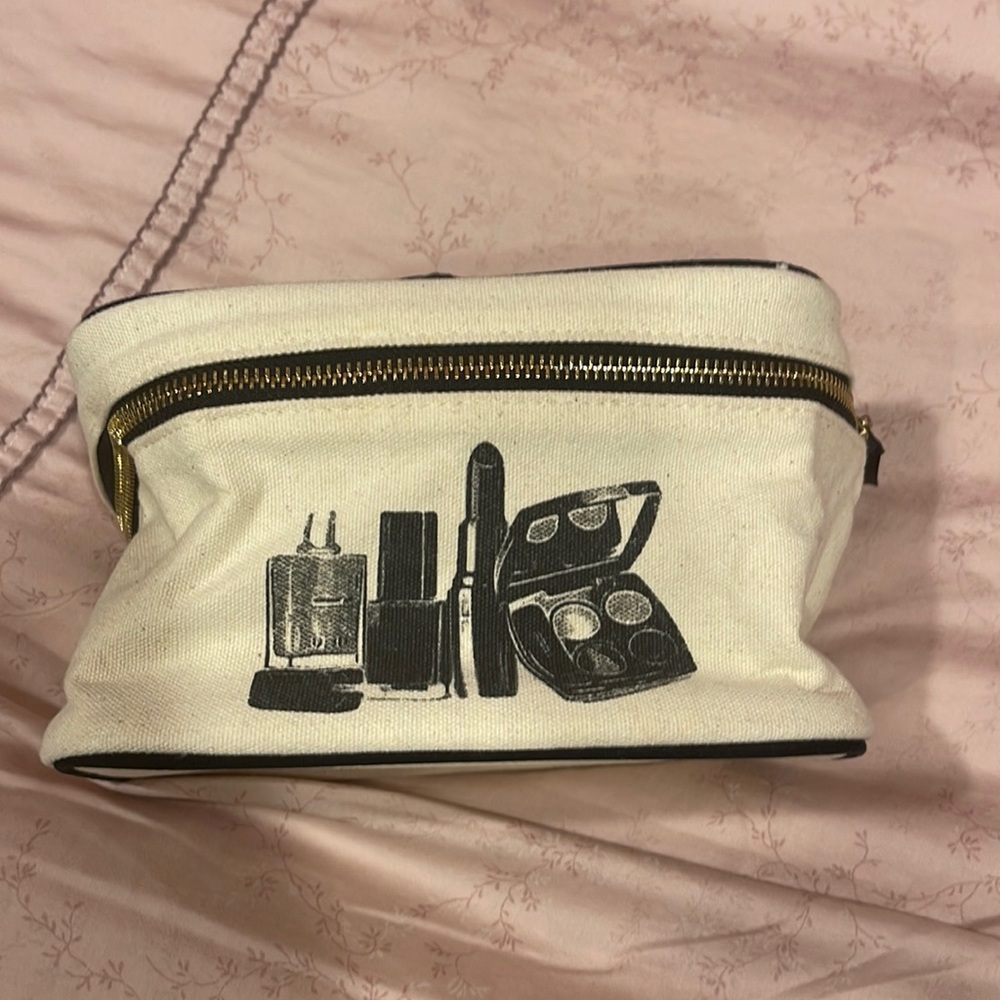 Makeup bag - Picture 2 of 8
